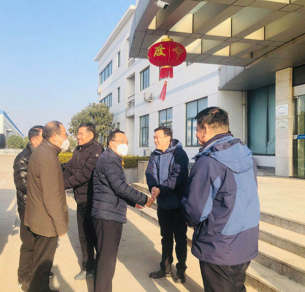 市向导到公司开展春节前走访慰问